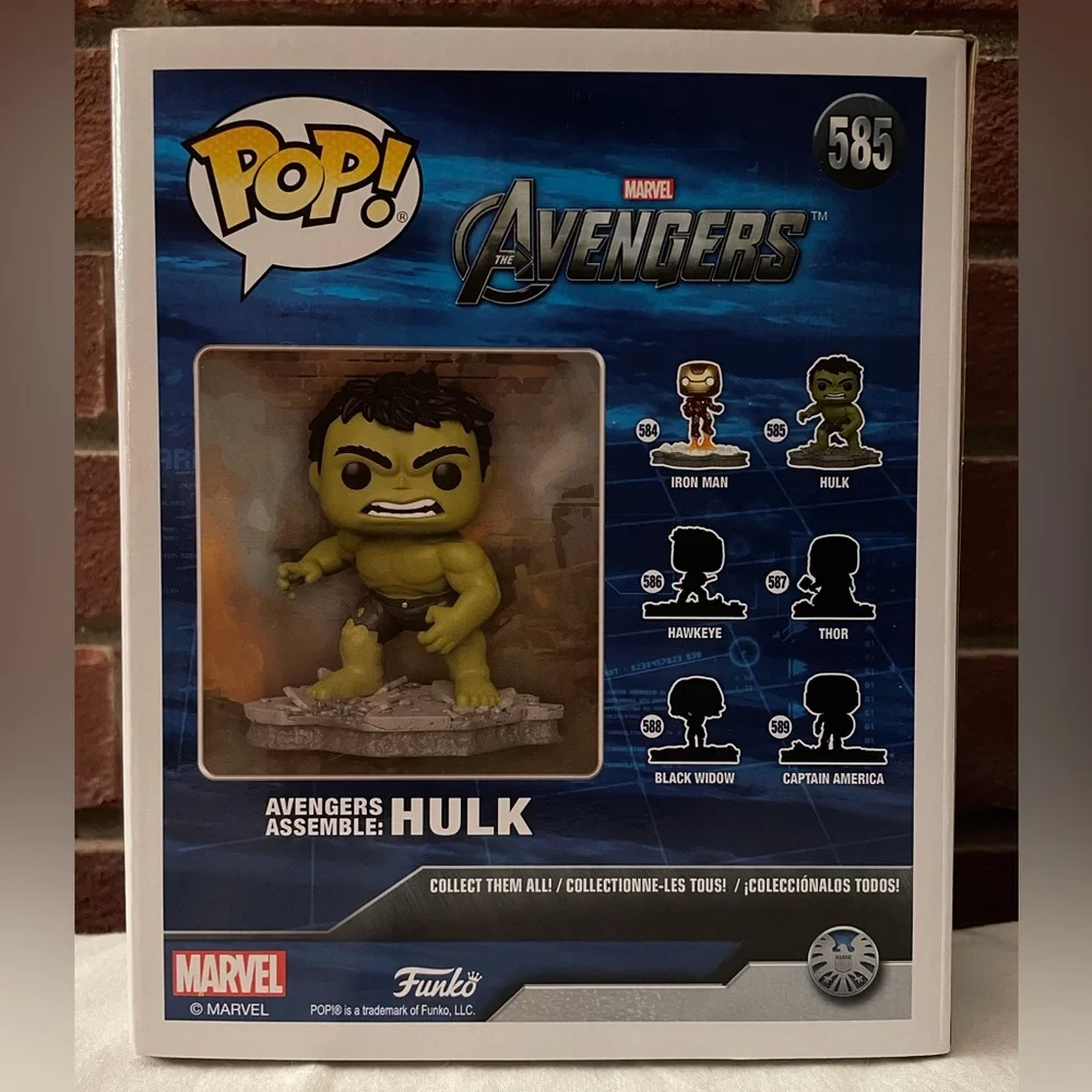 Funko Pop! Deluxe Marvel Avengers Hulk #585